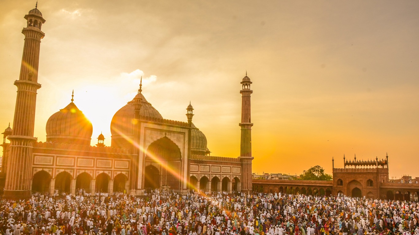 La Mezquita de Delhi durante la oración el viernes