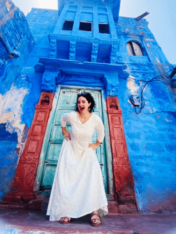 Isabel de "Mi Viaje a la India" en la ciudad azul
