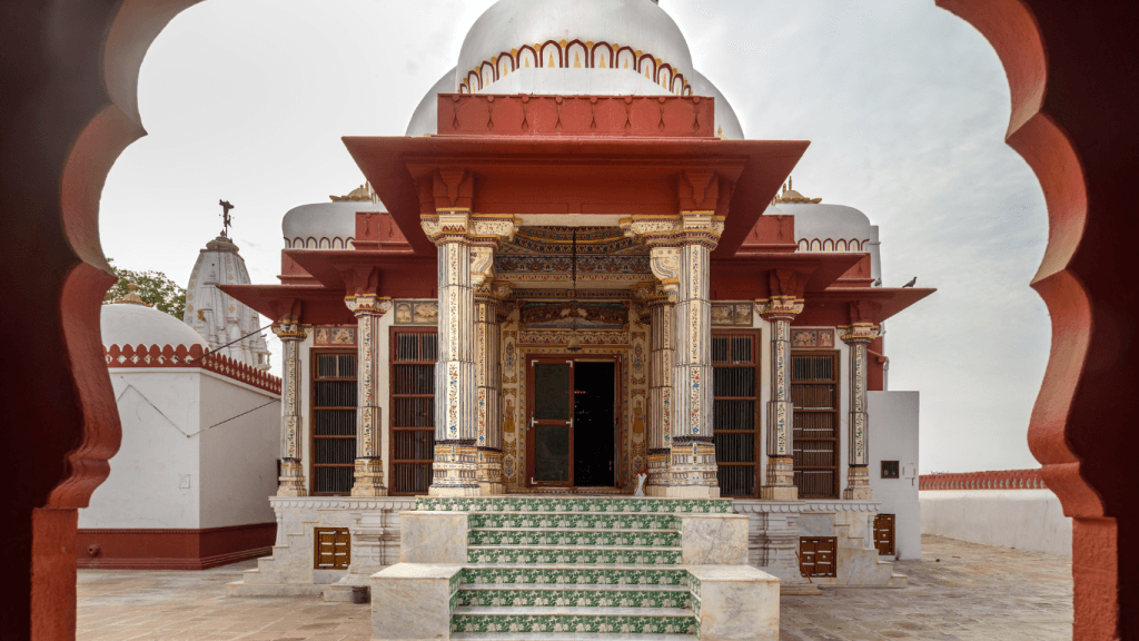 Entrance to Bhandasar Jain temple in Bikaner