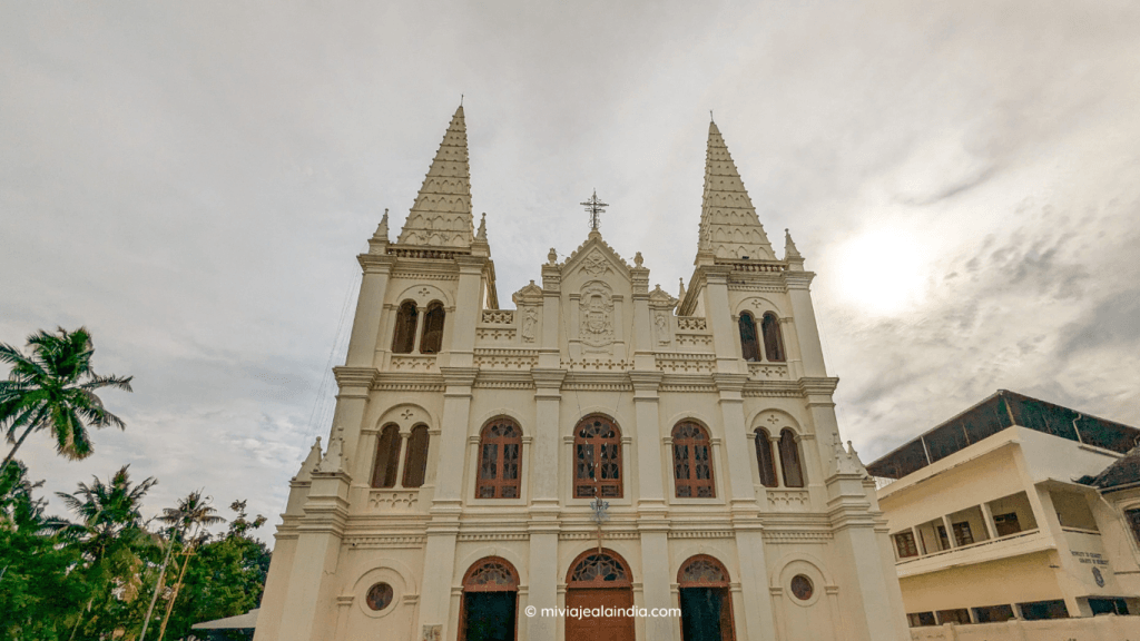 Front view of the Basilica of the Holy Cross in Kochi