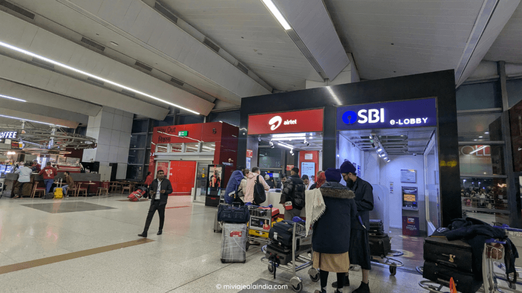 Comprar SIM a la llegada a India, en el aeropuerto de Nueva Delhi